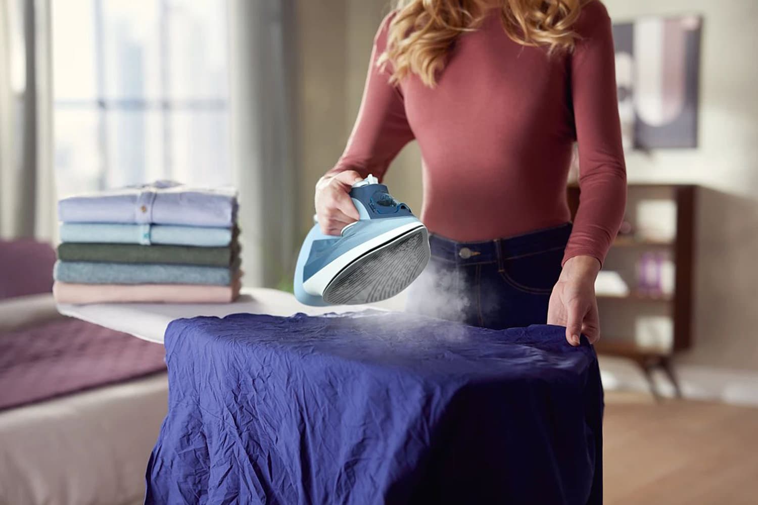 اتو بخار فیلیپس مدل DST5020: قدرت 2400 وات، کفی SteamGlide Plus برای اتوکشی بی‌نظیر