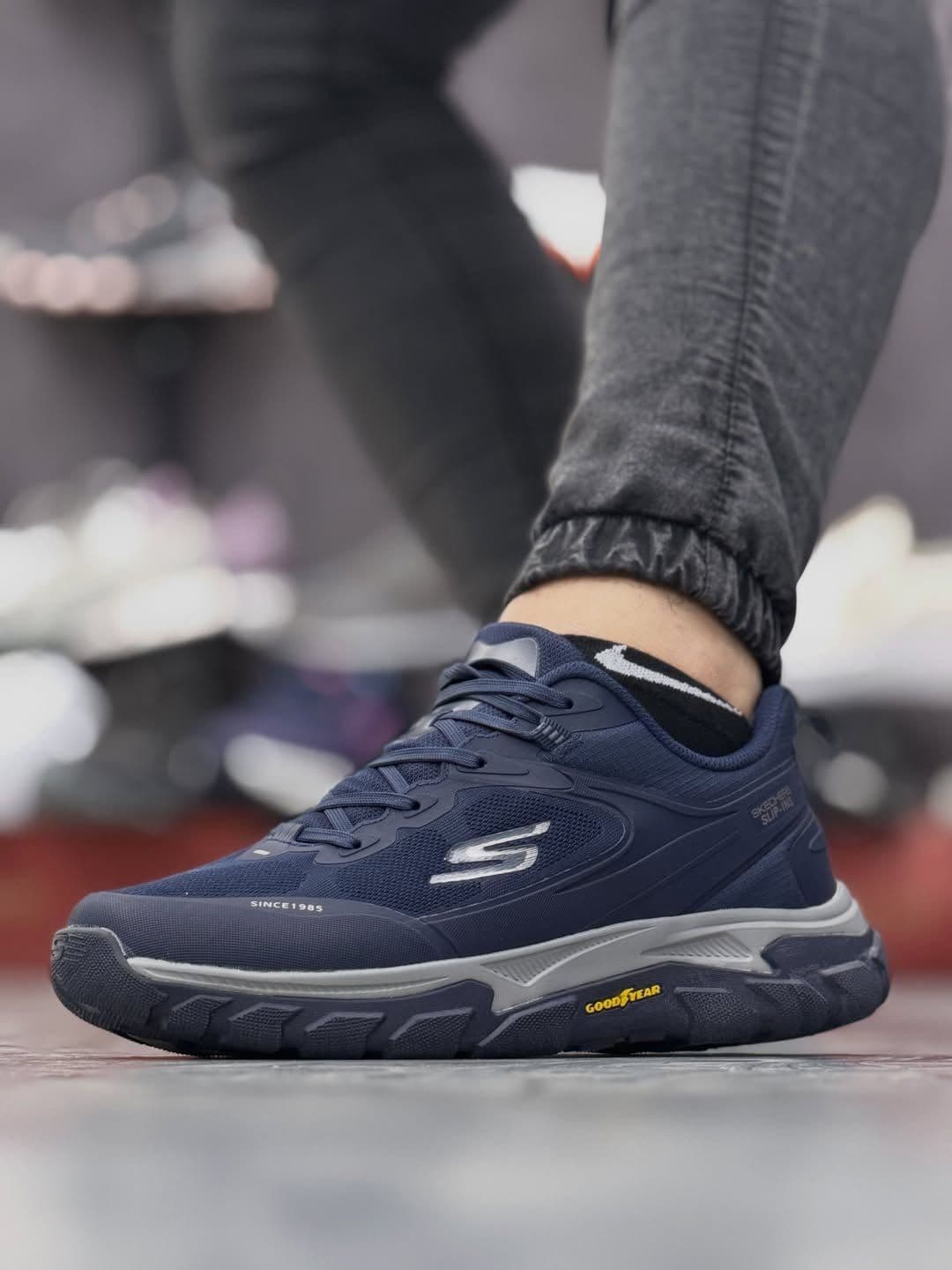 خرید و قیمت کتانی اسکیچرز گودیر (Skechers Goodyear) | آتناکالا