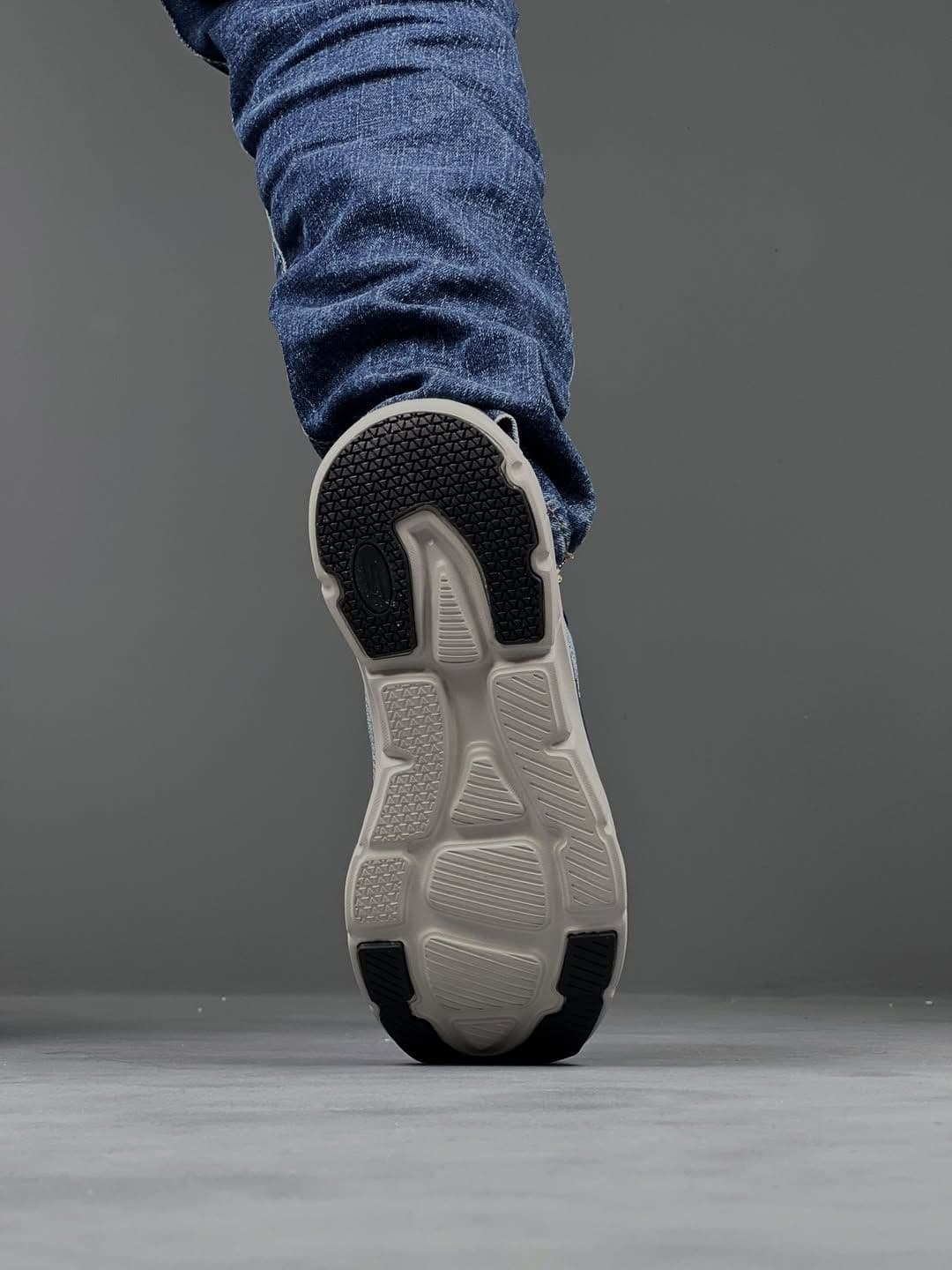 کفش اسکیچرز اسلیپ اینس مردانه (Skechers Slip-ins) مناسب پیادهروی و روزمره
